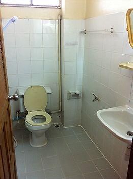 Kong Court Guest House 清邁 外观 照片